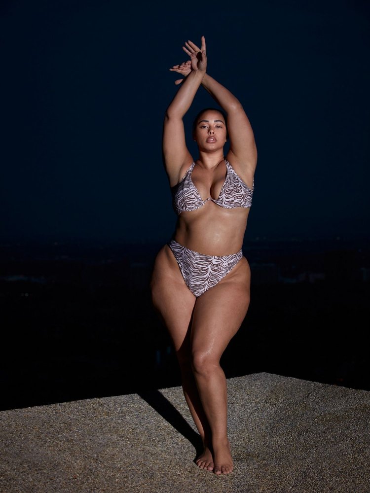 Erotica. Tabari. Maigors