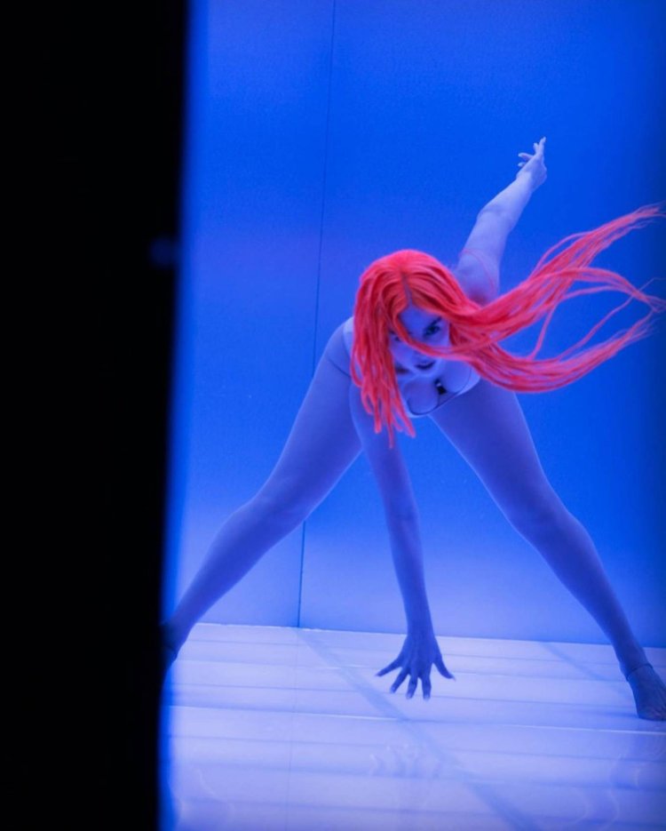 Kyara Ferrani in bikini