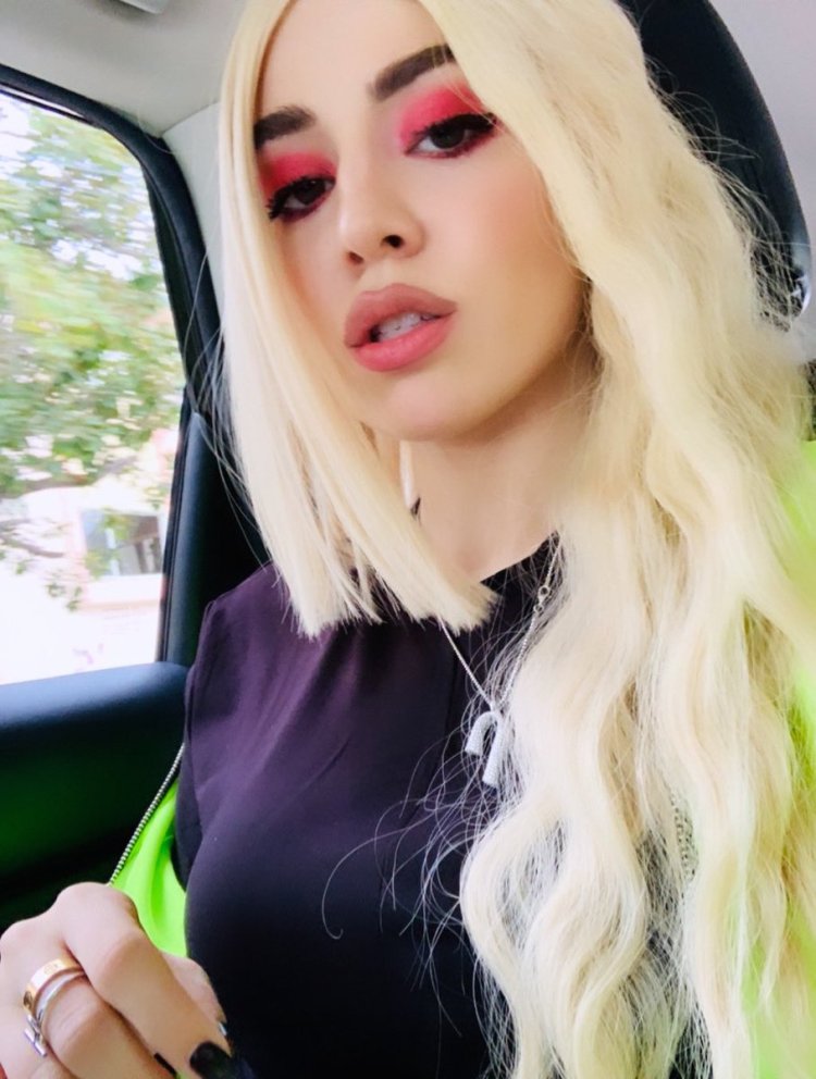 Ava Max Sweet by Psycho