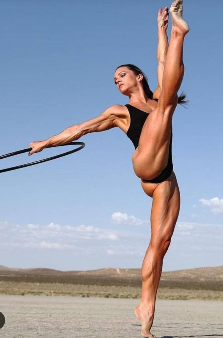 Beach volleyball player with a big booty