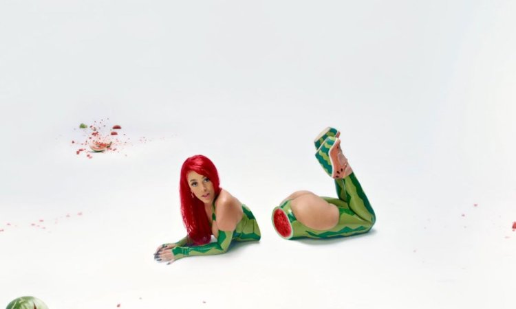 Kenzie Anne 2022 Lorn