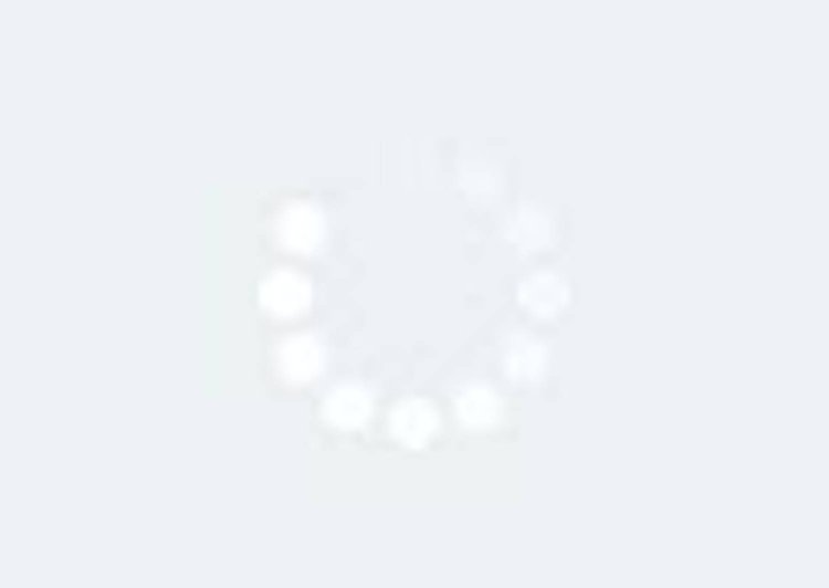 Caitlin Syragus Amourant 18