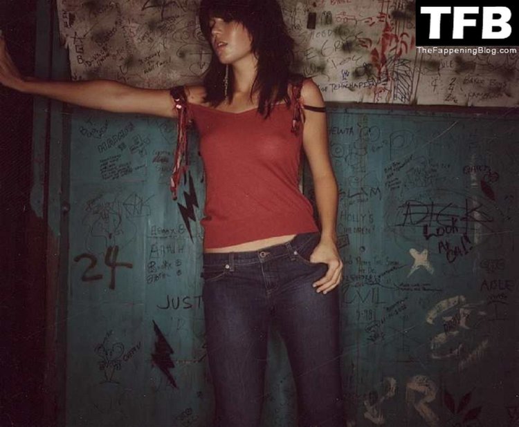 Mandy Moore photo 2021 breast