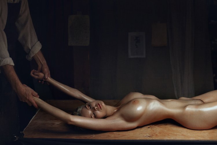 Helga Snokety Mavrin BDSM