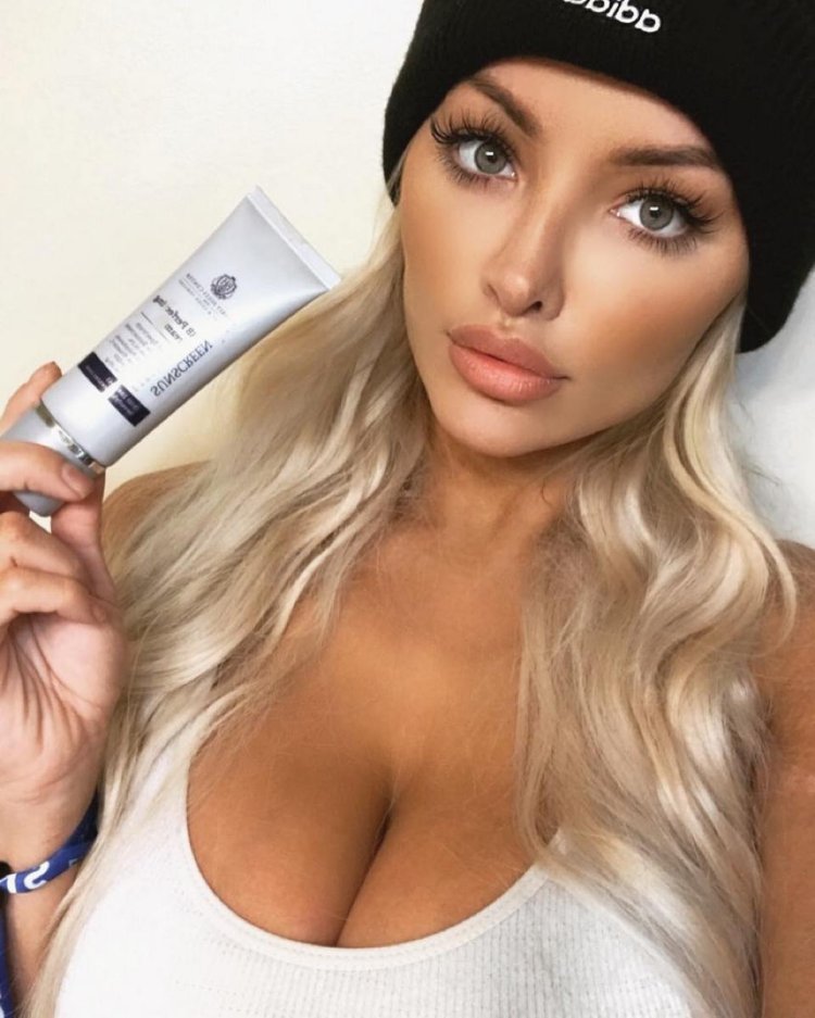 Amanda elise lee swimsuit