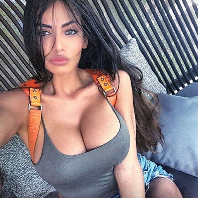 Sexy Barbara Pudnschmith