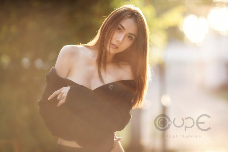 Soraya Upaiprom legs