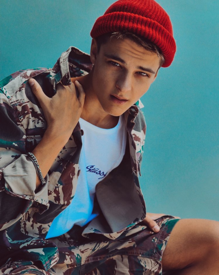 Corey Vogelmanis and his girlfriend 2020