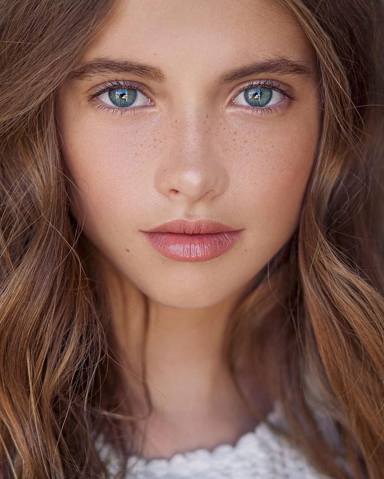 Maisie de krassel model 2019 in bikini