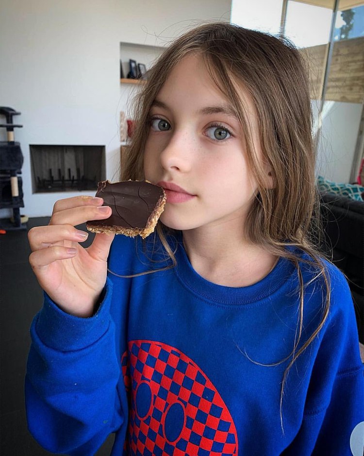 Maisie de Krassel Feet