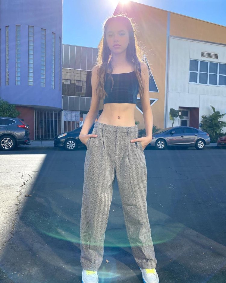 Maisie de Krassel Model 2020 Bikini