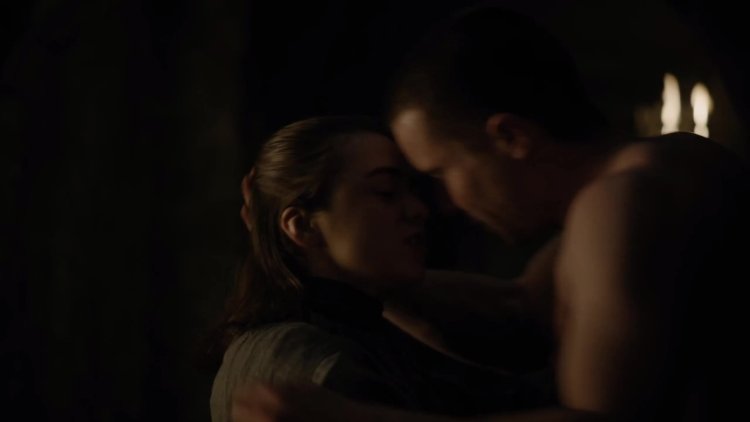 Maisie Williams Nude the Falling Nude Scenes