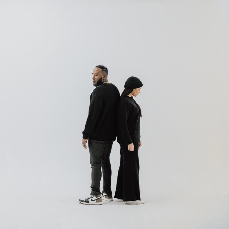 Sarah Harris (Sarah Harris) Naked