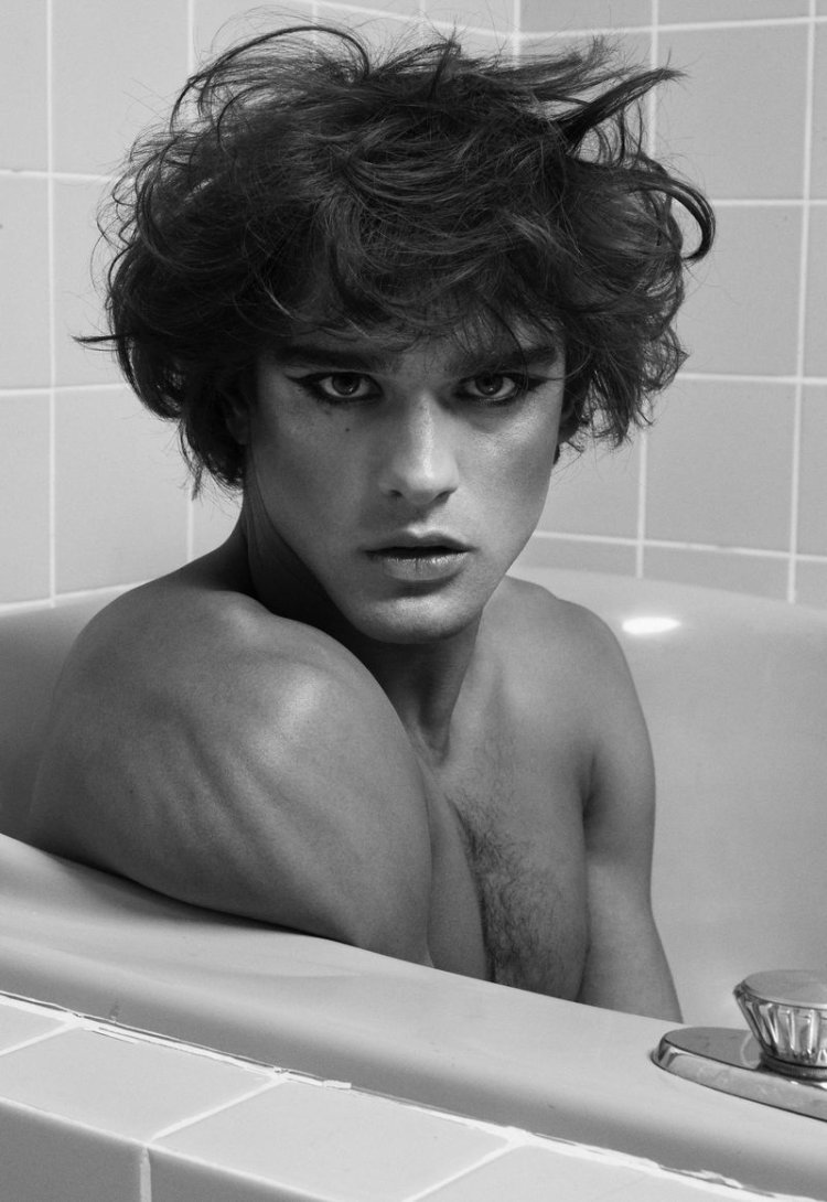 Catrinele Marlon naked