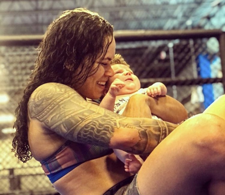 Amanda Nunees naked photos