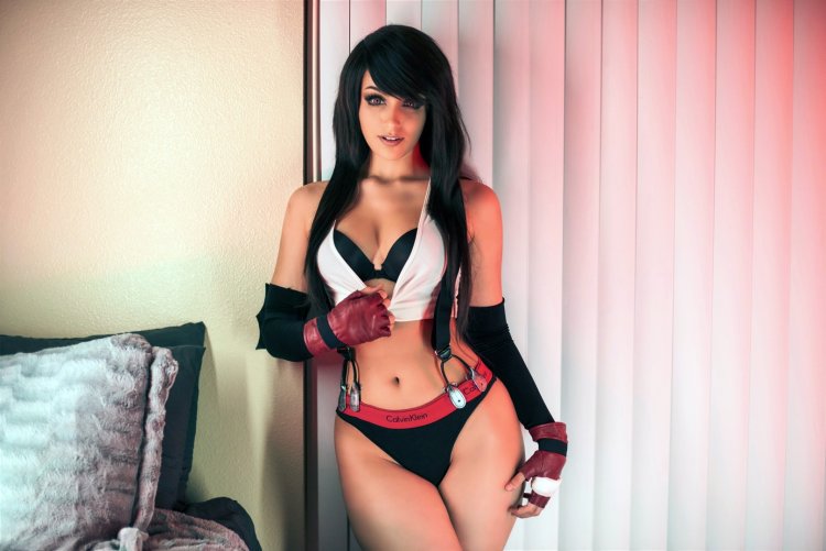 Sasha Holland Tif Lokhart