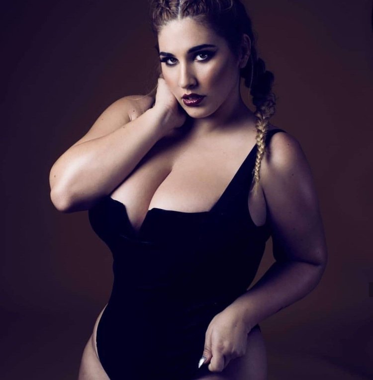 Natalia Lausano Plus Saiz