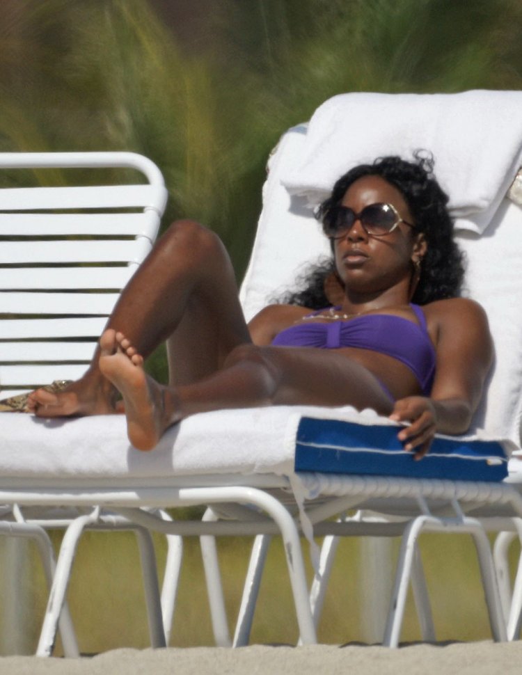 Naked photo Kelly Roland