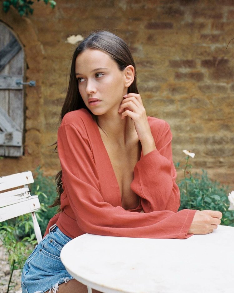 Isabelle Maters model