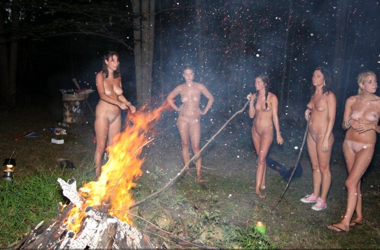 Beautiful naked women in nature