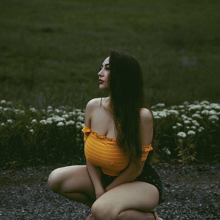 Louisa khovanski lies without panties