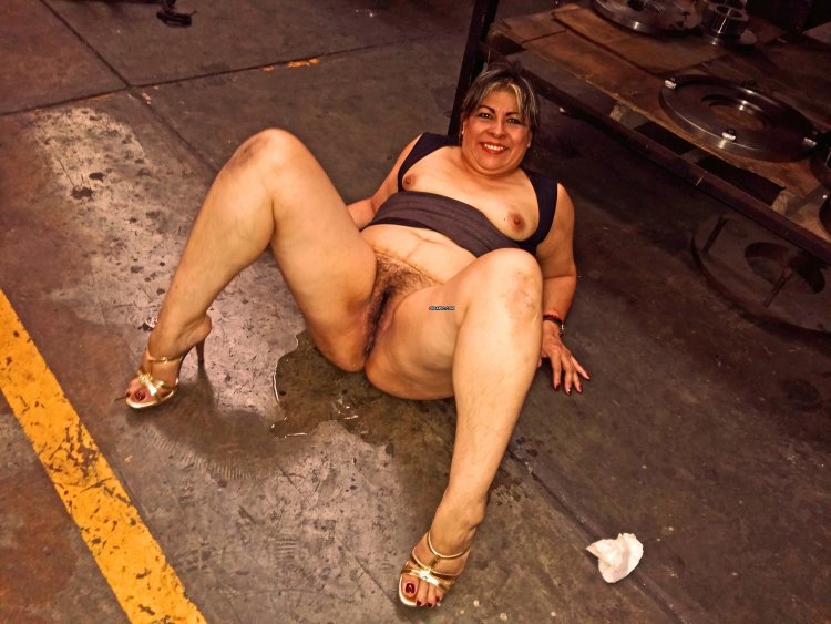 Drunken bum without panties