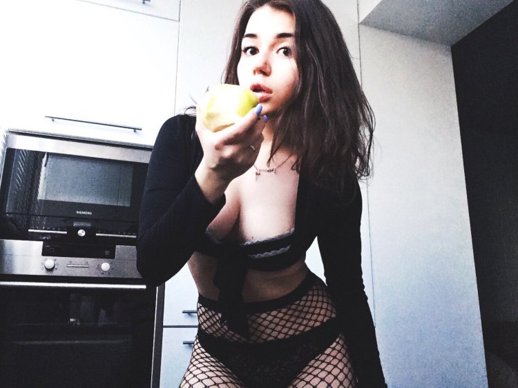 Sweetpain69 Sonya Fast PAK