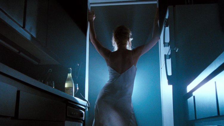 Mickey Sumner is naked