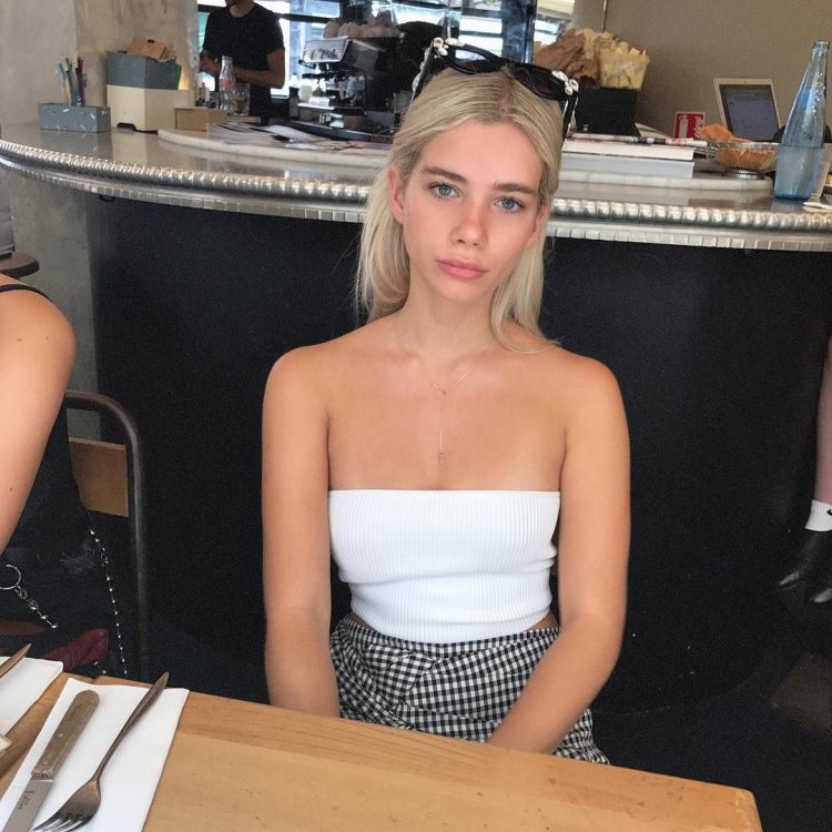 Joanna Kuchta White Background