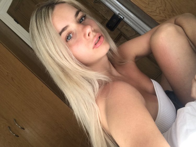 Joanna Kucht photo shoot naked