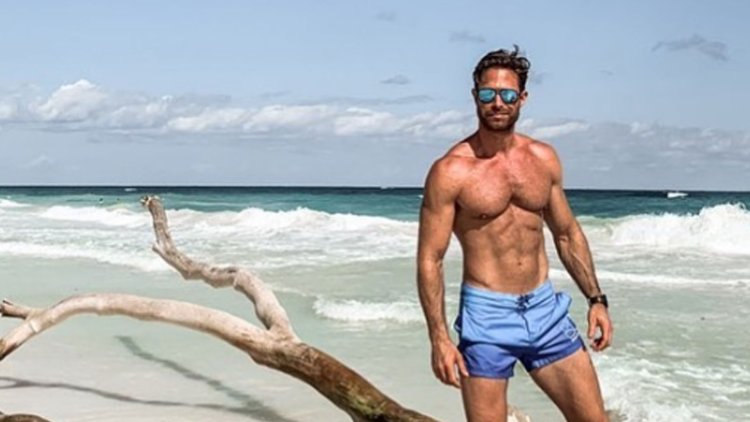 Sebastian Rolly torso