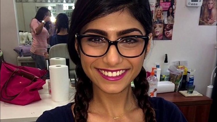 Mia Caliph Vbiuliotek