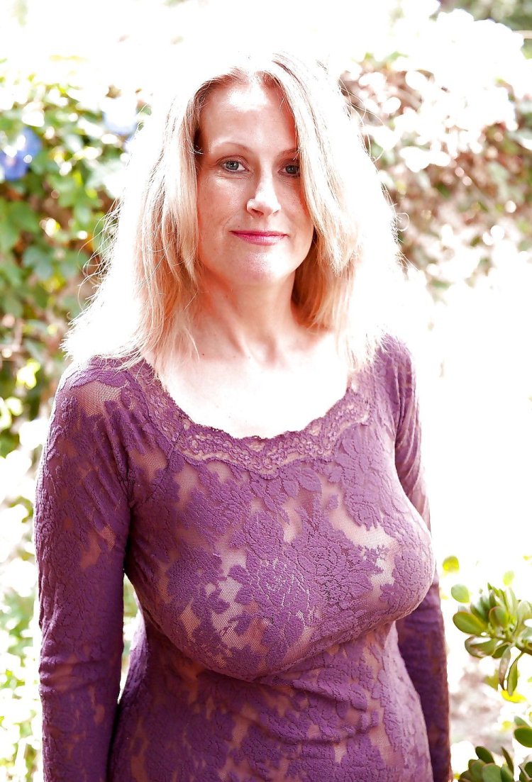 Webcam Model grandmother