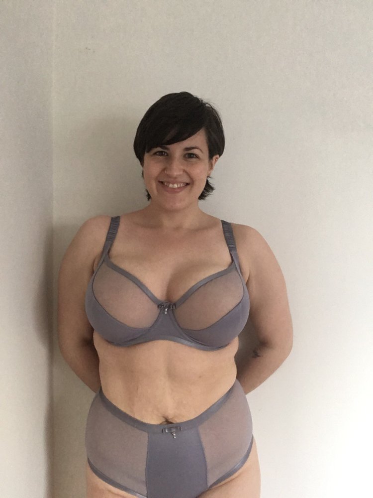 Leses grandmother and granddaughter