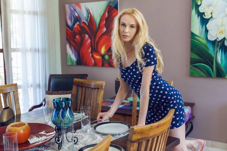 Vanessa Sierra photo