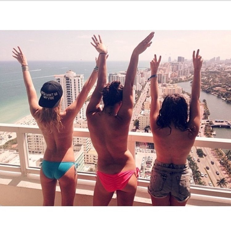 Yann Garcia is a host