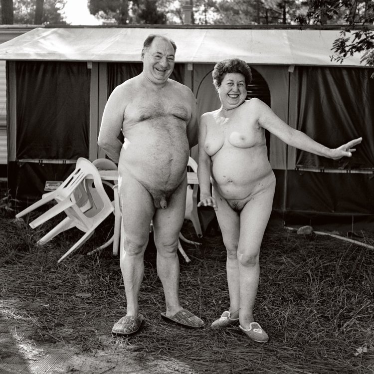 Naked elderly women in the pool