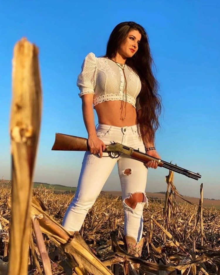 How to pose with a gun