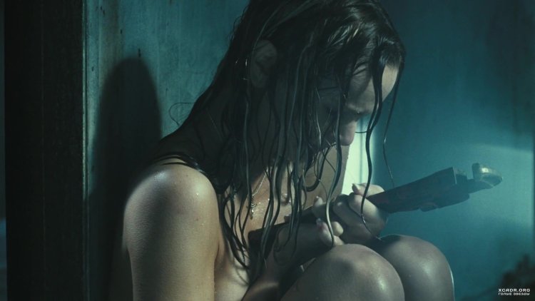 Sarah Wayne Collis Naked