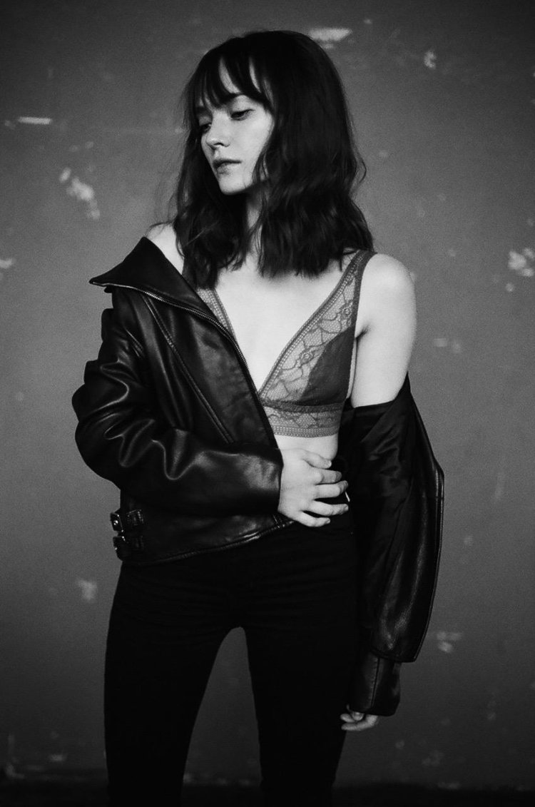 Rolyatistaylor Triss +18