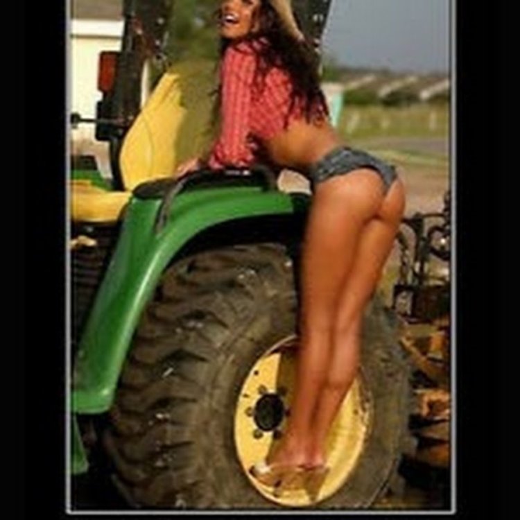 Anton Harisov Tractor