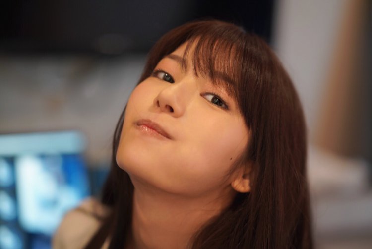 Karen Kaede Hot Photo