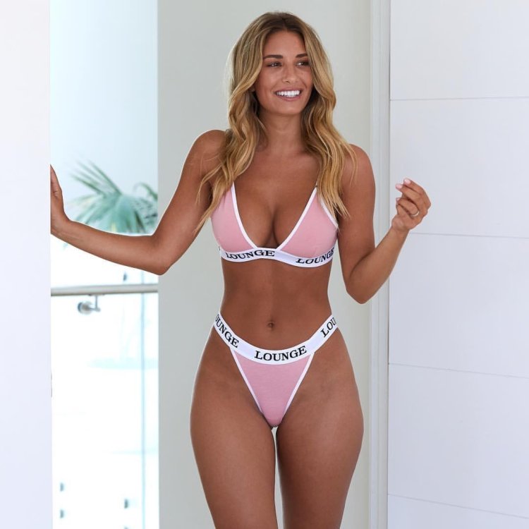 Petrikova and Romashkin fight