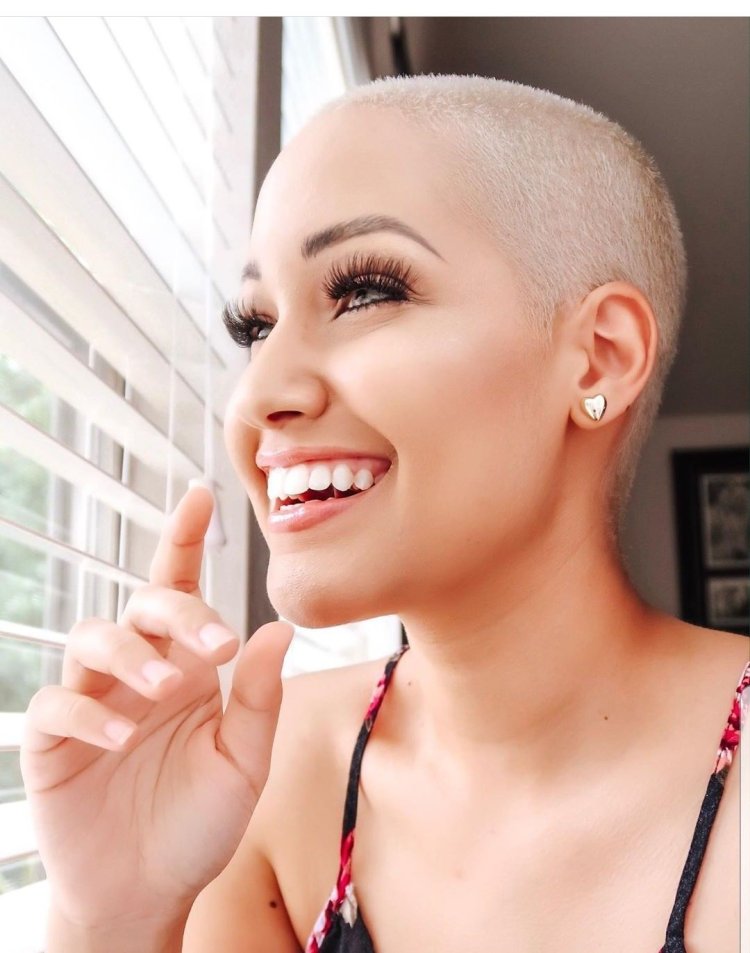 Tatyana Vinogradova bald