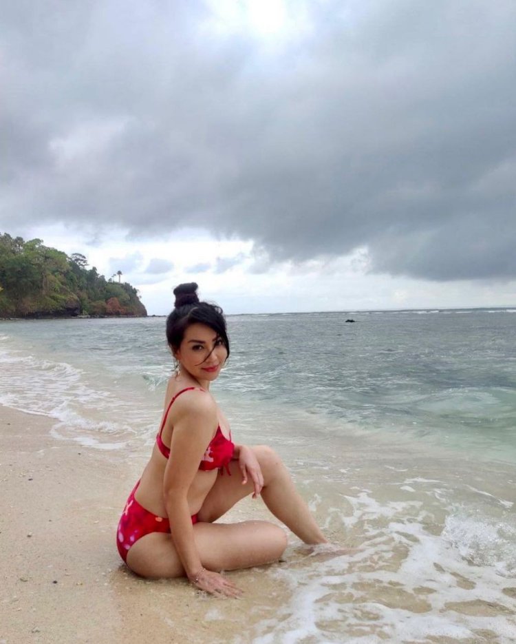 Tessa battle breasts