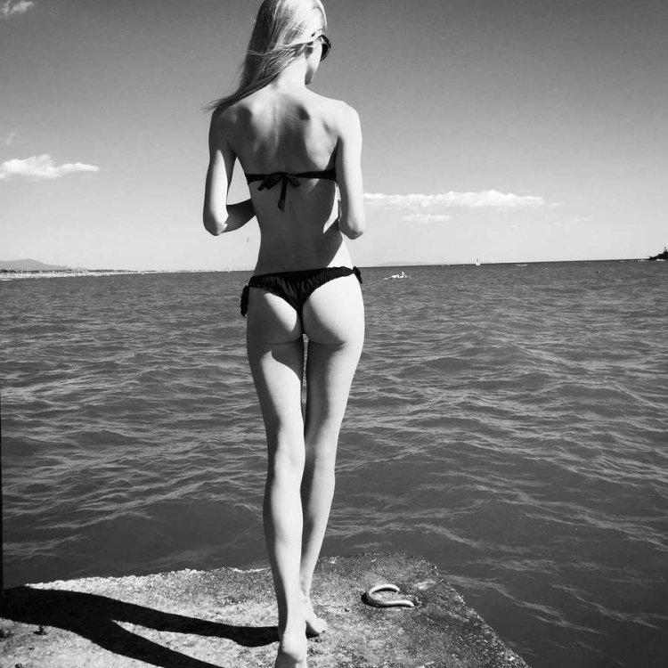 Kasia bielecka dancer photo in a swimsuit