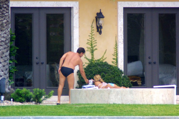 Anna Kurnikova Topless