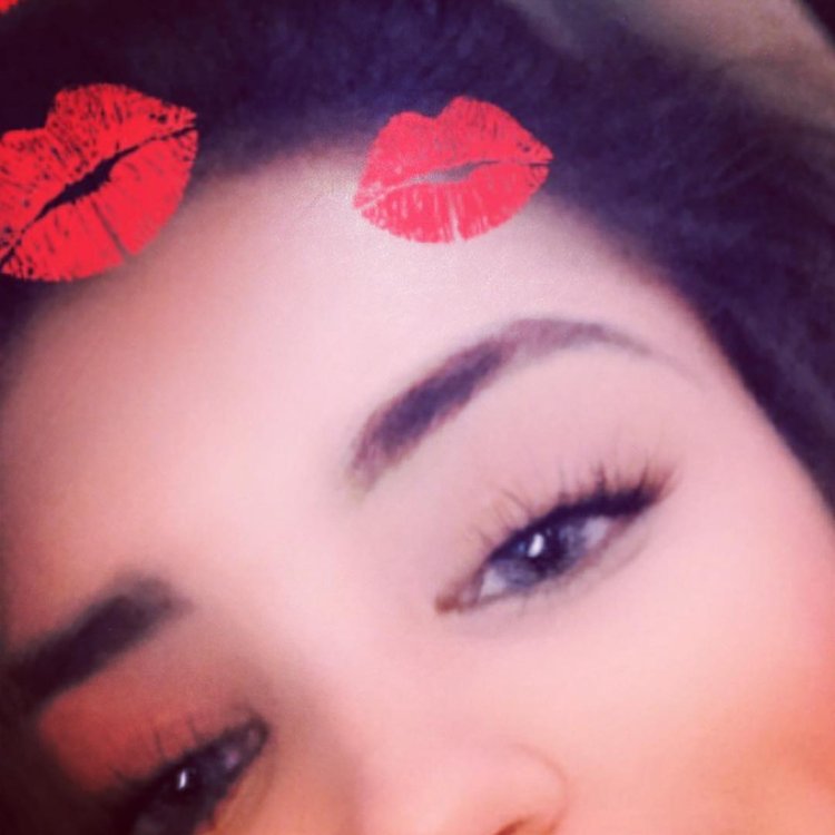 Stefanie Knight model