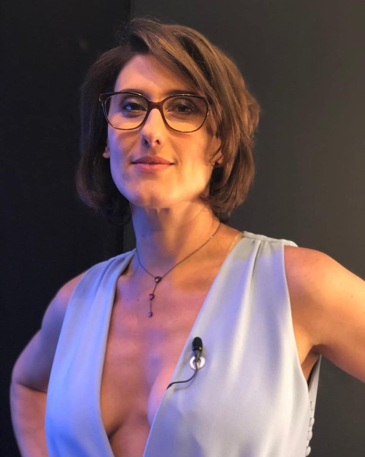 Actress Paola Oliveira