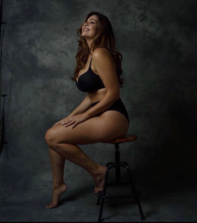 Paola Lokatelli model